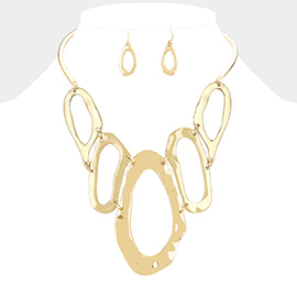 Abstract Hammered Hoop Link Toggle Necklace