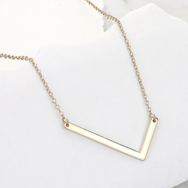 -L- Metal Monogram Pendant Necklace