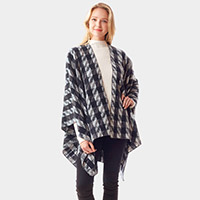 Houndstooth Printed Ruana Poncho