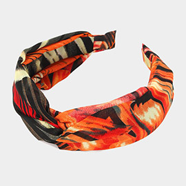 Tropical Leaf Patterned Twisted Headband