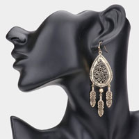 Filigree Metal Teardrop Triple Feather Link Dangle Earrings