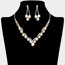 Round Pearl Pointed V Shaped Rhinestone Necklace