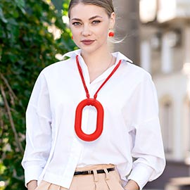 Oversized Wood Oval Handle Pendant Thread Necklace