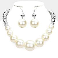 Faceted Beaded Chunky Pearl Necklace