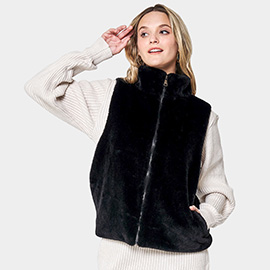 Solid Faux Fur Front Pockets Vest