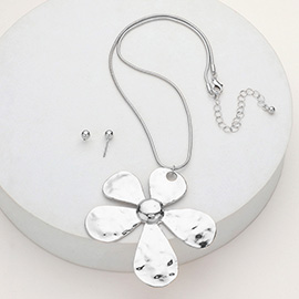 Hammered Metal Flower Pendant Necklace