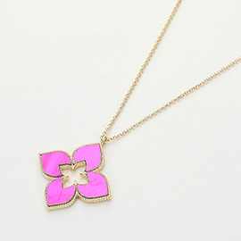 Clover Pendant Necklace